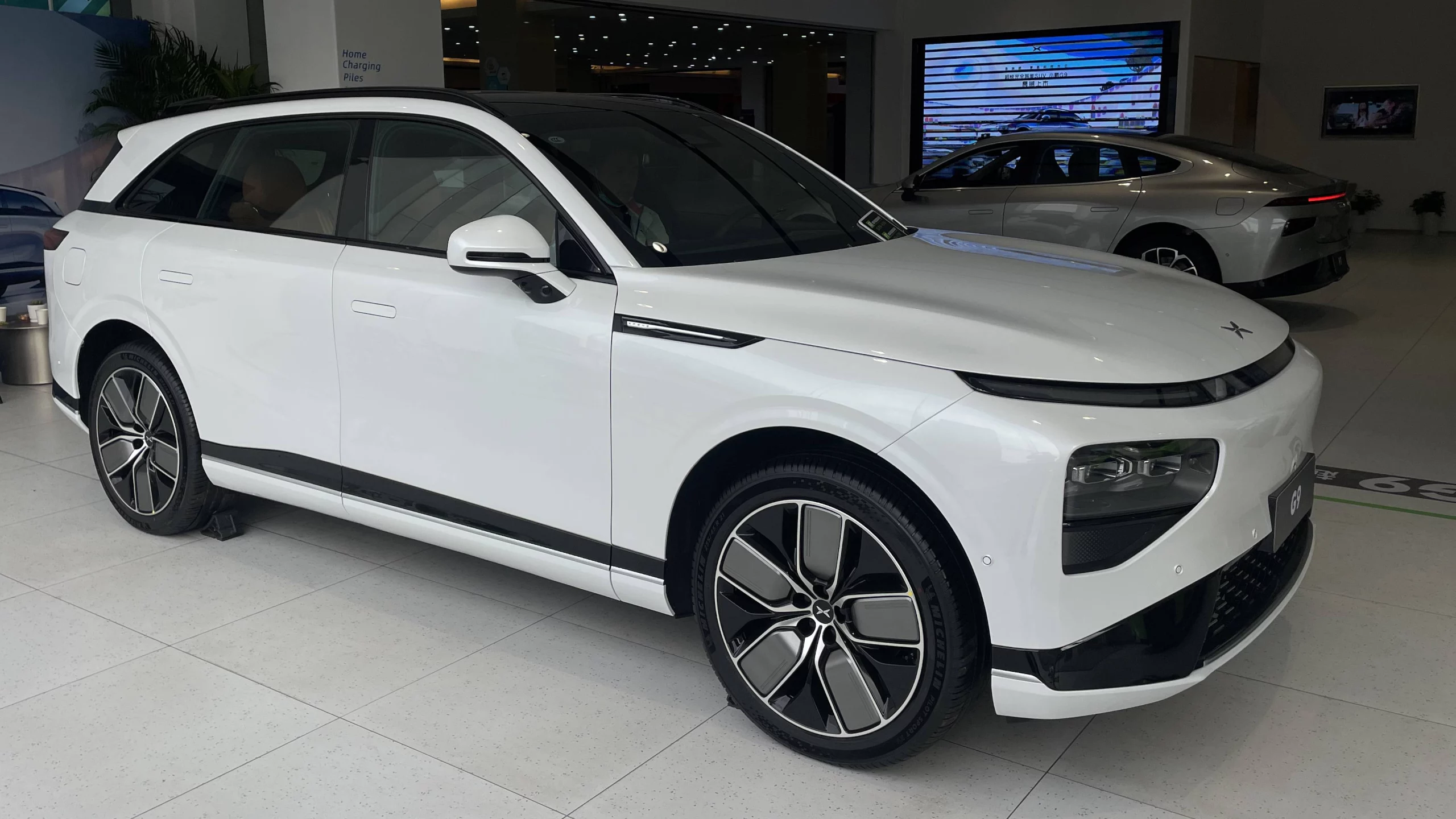 Xpeng G9 и Xpeng G6 официально выходят в России с сервисами Яндекса Xpeng G9 и Xpeng G6 официально выходят в России с сервисами Яндекса