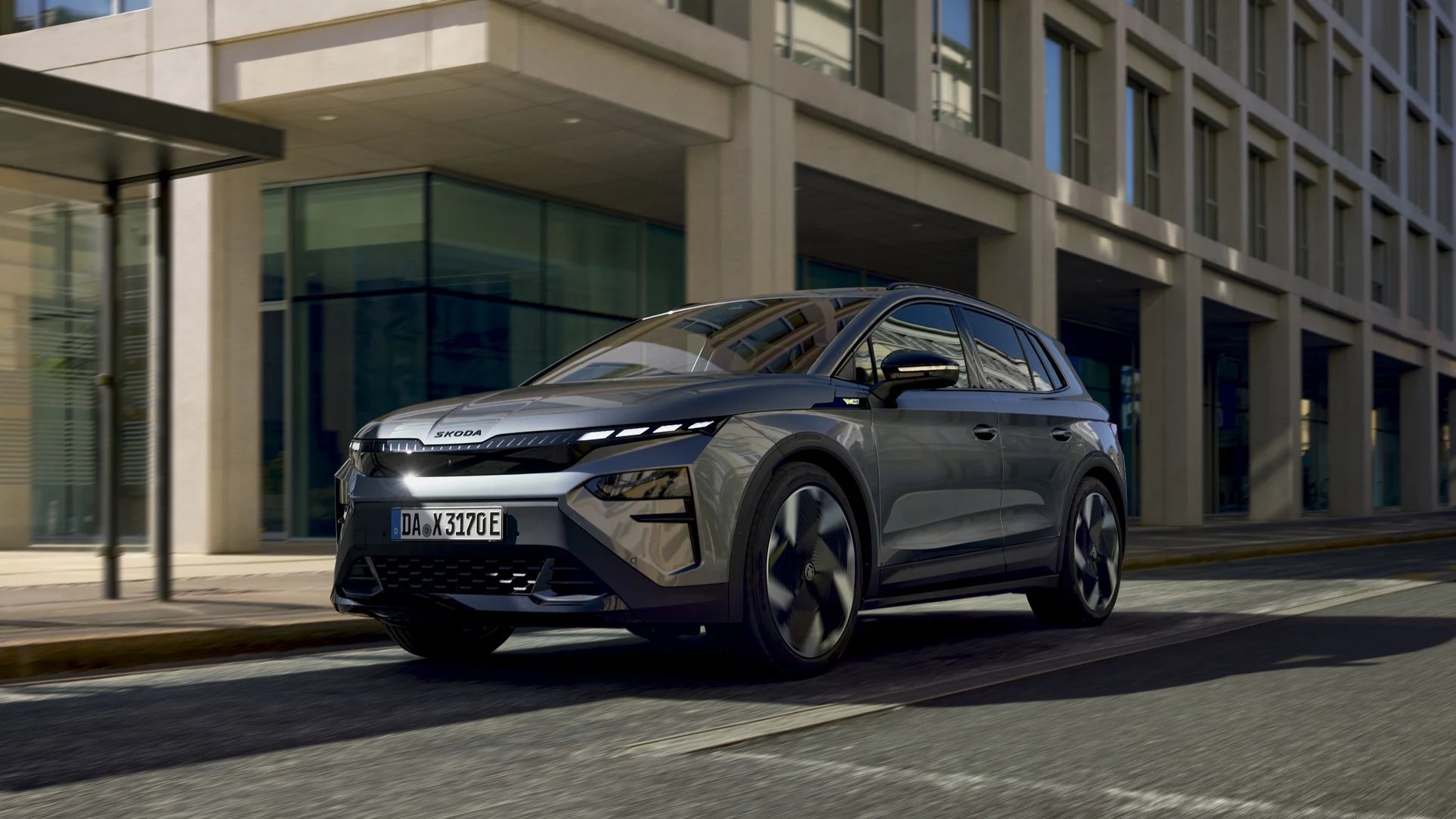 Зачем нужен Xpeng G6, когда есть электрический кроссовер Skoda Elroq?